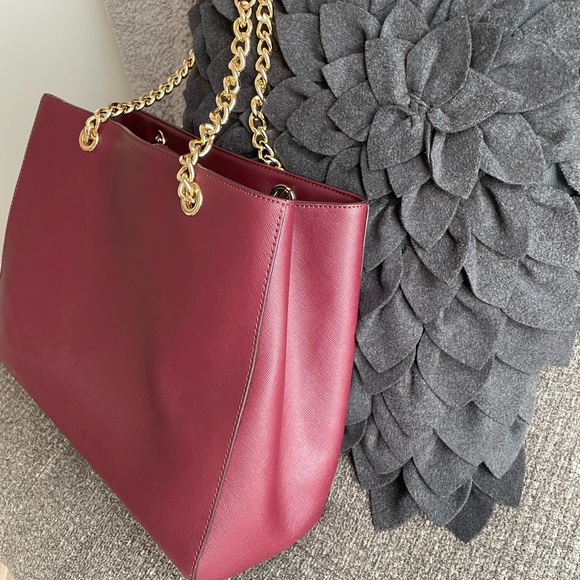 Michael Kors Work Tote - Picture 4 of 5